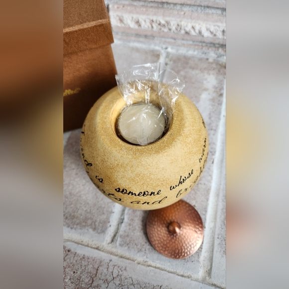 NEW Friend Comfort Candle brand new in box. - Picture 10 of 10